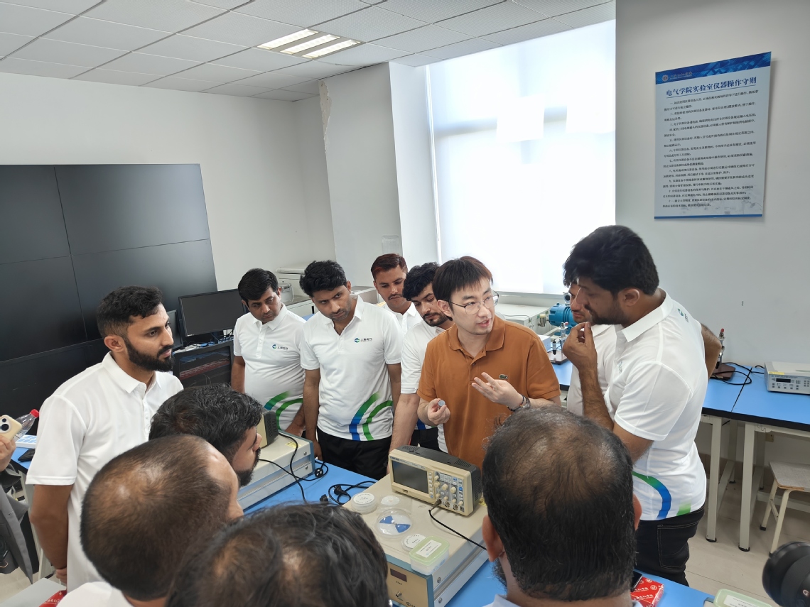 深化校企合作，共譜能源新篇——上海電氣塔爾項(xiàng)目組代表團(tuán)訪問(wèn)上海電機(jī)學(xué)院推動(dòng)戰(zhàn)略協(xié)作邁上新臺(tái)階